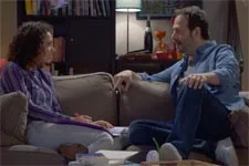 Emma tente de faire comprendre à Franck que Céline est « une malade mentale ! »