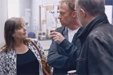 Eric et Léo se font GRILLER par Blanche !