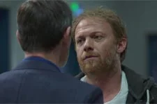 Eric Norman tente d?éviter les questions de Patrick