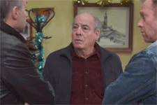 Eric tente d?intimider Roland !