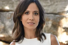 Fabienne Carat (Samia de Plus belle la vie) très complexée physiquement : « J’ai tellement de mal-être intérieur »