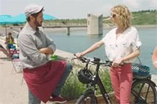 Francesco fait douter Coralie sur Delphine