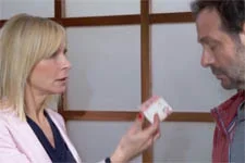 Franck est choqué par le billet de 10 euros de Céline !