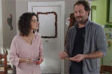 Franck refuse de donner son cadeau de Noël à Noé avant le réveillon