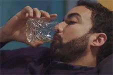 Gabriel à son père : « Papa, je suis gay. J?aime les hommes. Et c?est Thomas mon mari »