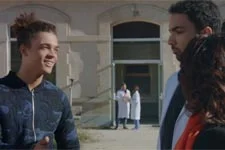 Gabriel fait une proposition professionnelle à Baptiste avec la complicité de Jeanne