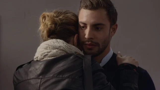 Indiscrétion : Abdel dans les bras de Barbara