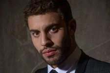 INDISCRÉTION : Abdel se retrouve en plein dilemme !