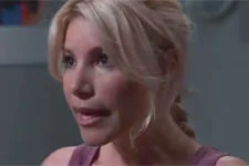 INDISCRÉTION : Ariane risque sa carrière pour Hélène