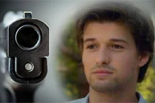 INDISCRÉTION : Baptiste tente de TUER César !