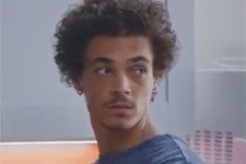 INDISCRÉTION : Baptiste va infiltrer une société pour avoir des preuves contre elle !