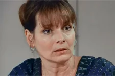 INDISCRÉTION : Blanche va bientôt se servir de ses charmes !