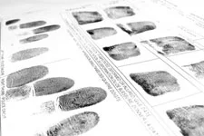 INDISCRÉTION : César réalise un portrait-robot du meurtrier de Christophe Ford !