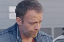 INDISCRÉTION : Eric : Son homosexualité révélée au grand jour !