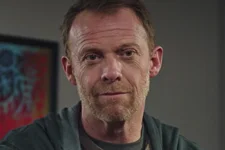 INDISCRÉTION : Eric va-t-il réussir le concours de commissaire ? Réponse-ICI !