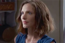 INDISCRÉTION : Estelle cache un SECRET à Samia !