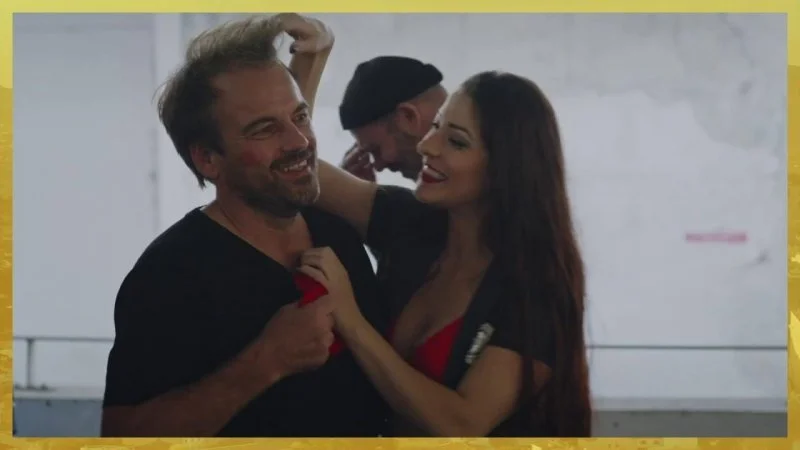 Indiscrétion : Jean-Paul surpris en compagnie d'une prostituée