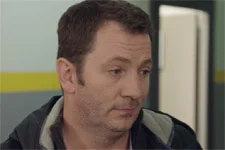 INDISCRÉTION : Jérôme prend Jenny en filature et découvre que…