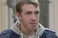 INDISCRÉTION : Kévin assiste au harcèlement de Tom !