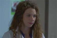 INDISCRÉTION : Léa face à un gros dilemme !