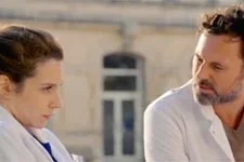 INDISCRÉTION : Nicolas oblige Léa à lui faire quelque chose de terrible !