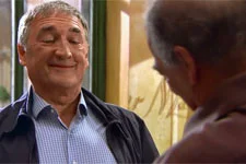 INDISCRÉTION : Roland piège Frémont !