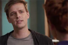 INDISCRÉTION : Stan (Quentin) donne sa démission à Babeth mais…