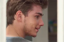 INDISCRÉTION : Théo se retrouve leader d?un mouvement au Lycée Vincent Scotto !