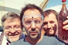 INDISCRÉTION : Une nouvelle amitié naît au Mistral !