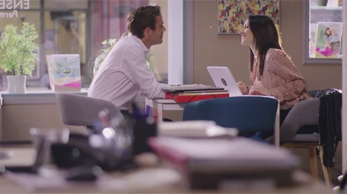 Intrigues Plus belle la vie : Hadrien est impatient que Samia soit sa femme !