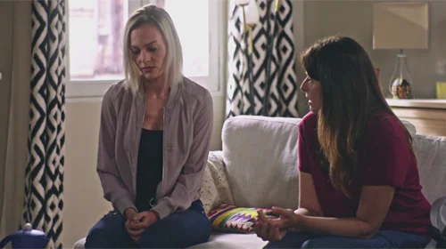 Intrigues Plus belle la vie : Luna révèle à Irina ne plus avoir l’énergie pour poursuivre son histoire d’amour avec Pavel !