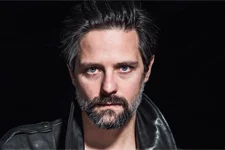 Iván González (Millard) adresse un message aux fans de Plus belle la vie