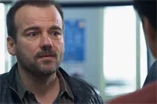 Jean-Paul est choqué d?apprendre l?éviction de Patrick de la police !