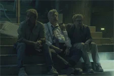 Jean-Paul et Nathan tentent de remonter le moral à Rochat qui est au plus mal