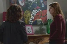 Jeanne annonce à Luna que le tableau que lui a offert Vincent est sans doute un faux