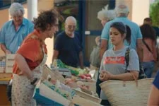 Jocelyn gère le stand de Sylvie à sa façon