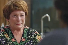 Jocelyn révèle à Yolande avoir fait venir Alain à Marseille pour elle !