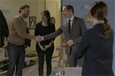 Johanna se raidit en découvrant que le médecin qui s?est occupé de sa fausse-couche est le mari de sa mère !