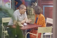 Karim explique à Mirta comment elle peut aider !