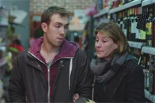 Kévin apprend à Laetitia qu’Emilie ne veut pas du bébé