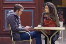 Kévin avoue à Emma qu?il hésite à trahir Jenny