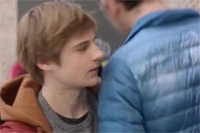 Kévin bouscule Luis !