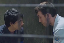 Kévin incite Tom à dire la vérité car il sent qu’il cache quelque-chose !