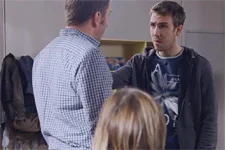 Kévin révèle à ses parents avoir été manipulé par la belle-fille de Patrick !