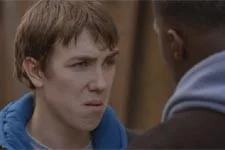 Kévin s?explique avec Djawad après la mort d?Issa