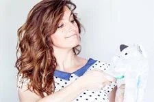 Laeti­tia Milot (Mélanie) reçoit un cadeau « magique » de sa maman