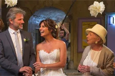 Laetitia Milot (Mélanie) rend hommage à l’actrice Alix Mahieux (Yvette)