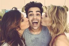 Laetitia Milot (Mélanie) rend visite à Christophe Licata et Sylvie Tellier