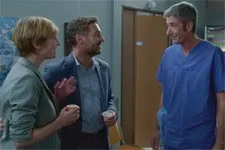 Le Docteur Edouard annonce une bonne nouvelle aux parents d?Hugo !