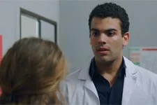 Léa annonce une mauvaise nouvelle à Benjamin